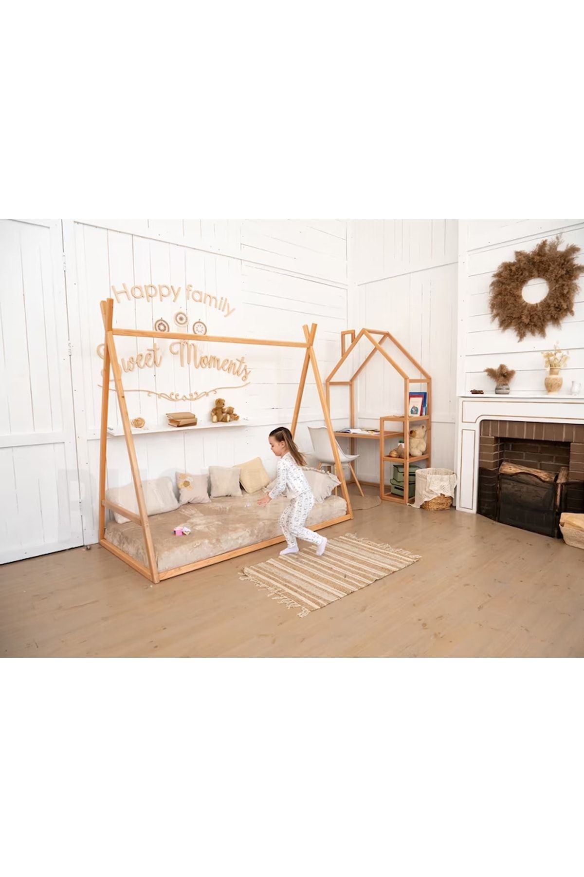 çapraz çatılı model Montessori Karyola - Ahşap Çocuk Karyolası - tree-115